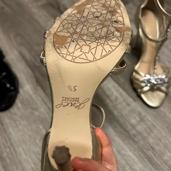 Jewel badgley mischka Sandals. - Picture 6 of 6